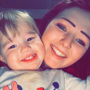 Meet your Posher, Casandra